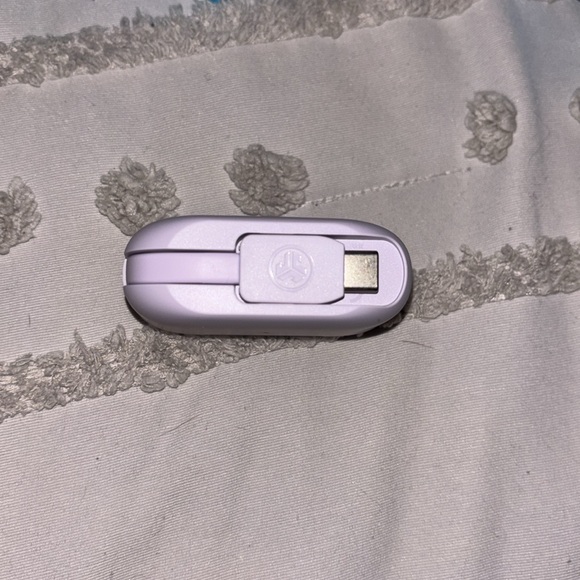 JLAB GOPOP+ True Wireless Earbuds - Picture 5 of 7